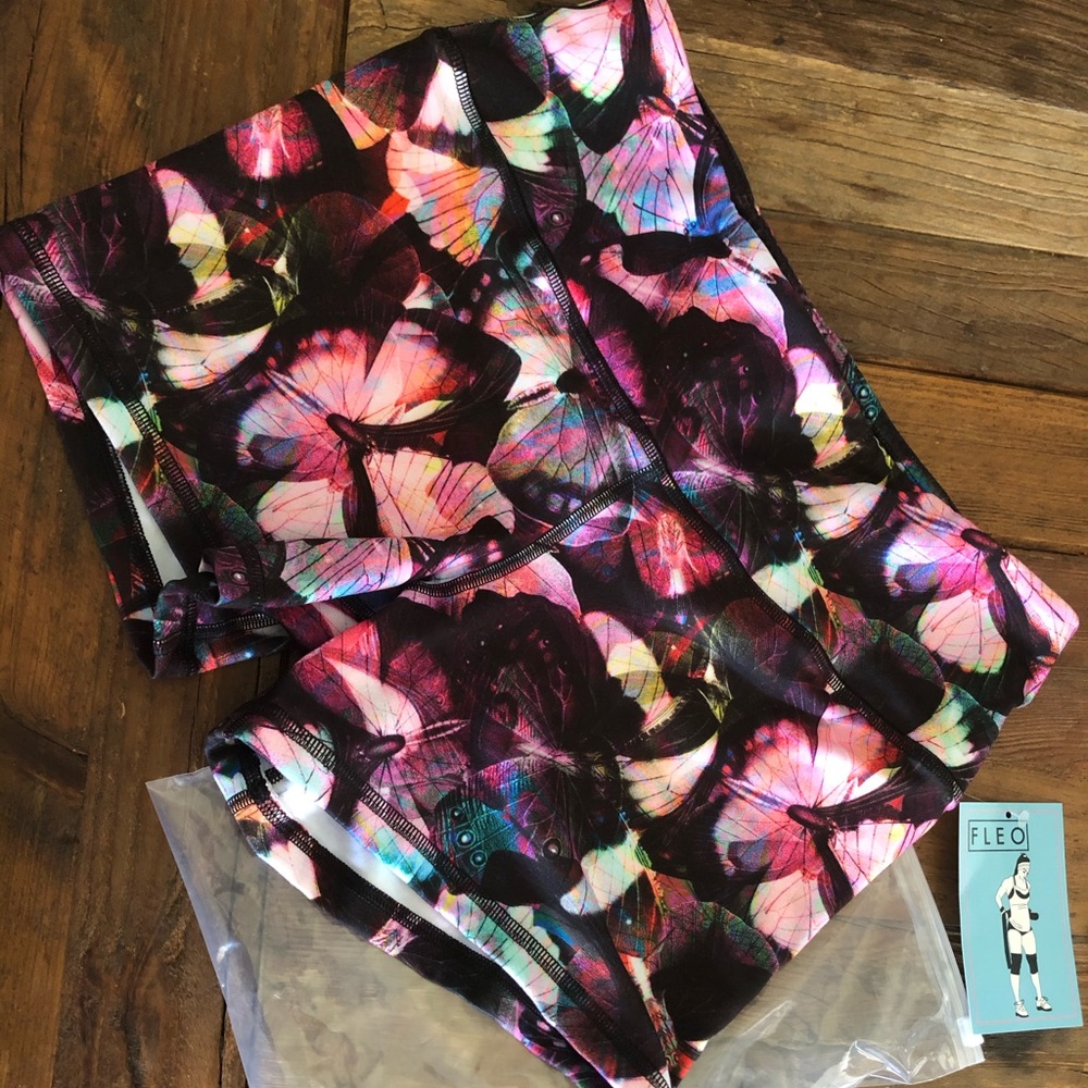 Fleo butterflies L